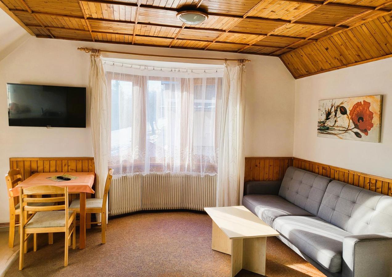 Apartment Ulrich 야블로네츠 나트 이제로우 외부 사진