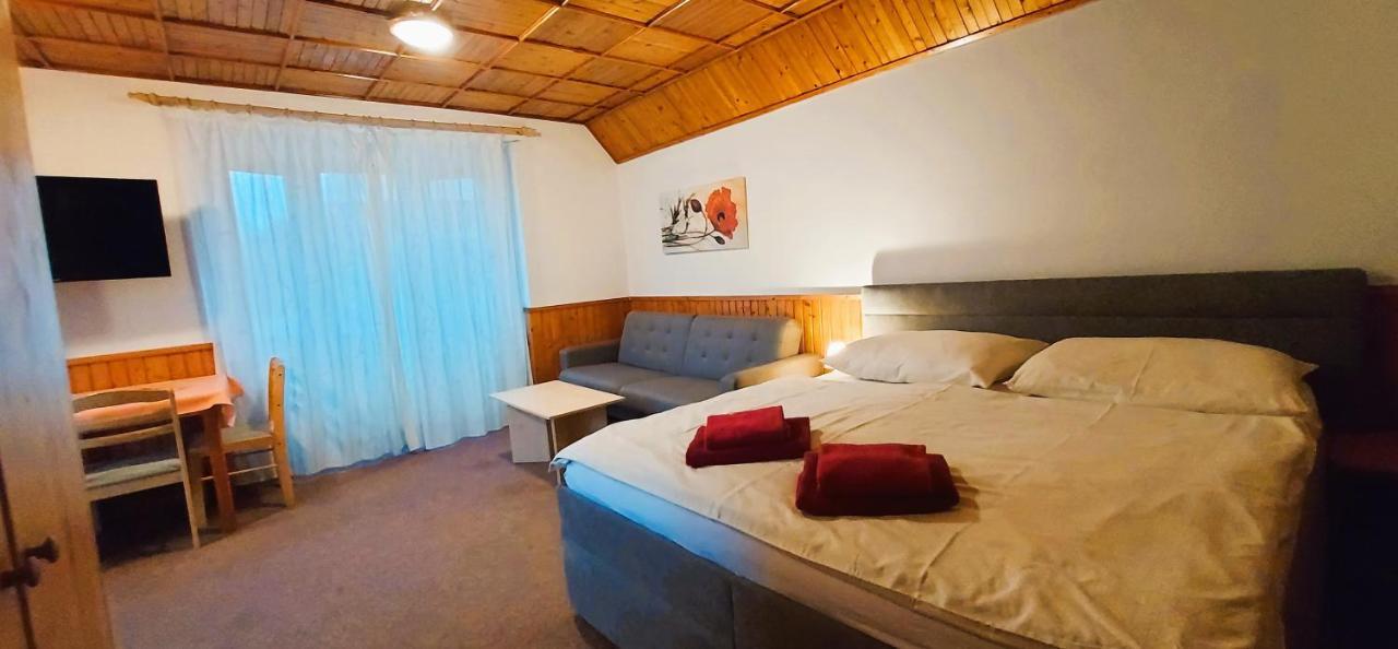 Apartment Ulrich 야블로네츠 나트 이제로우 외부 사진
